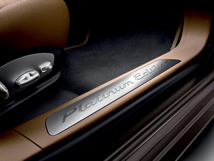  Porsche Panamera Platinum Edition 2012 года  (фото 3 из 27)